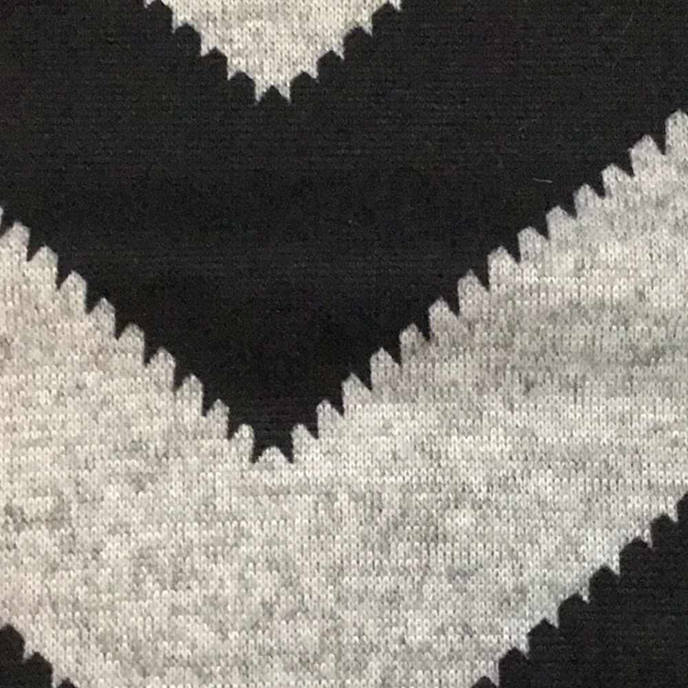 Chevron Top - Picture 3 of 4